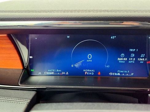 Used 2024 Lincoln Navigator Reserve image 14