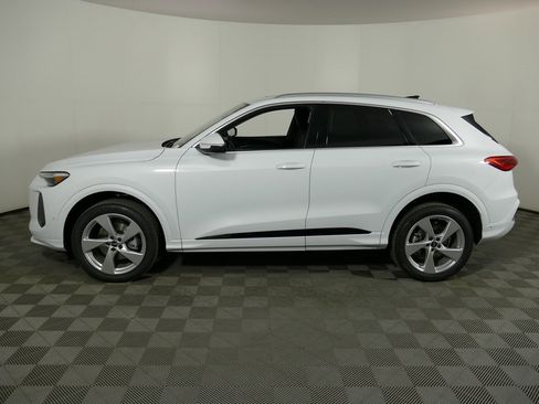 New 2025 Audi Q5 Premium Plus image 6