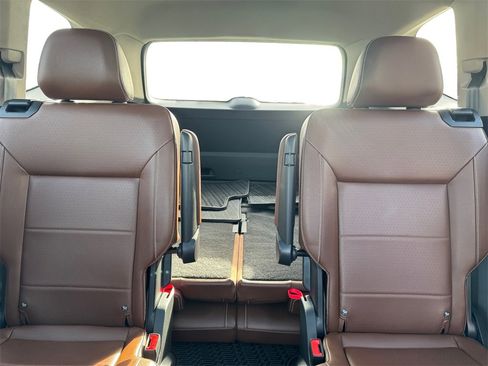 Used 2022 Volkswagen Atlas SEL image 21