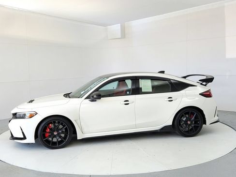 Used 2024 Honda Civic Type R image 3