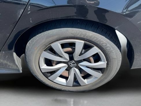 Used 2022 Honda Civic LX image 8