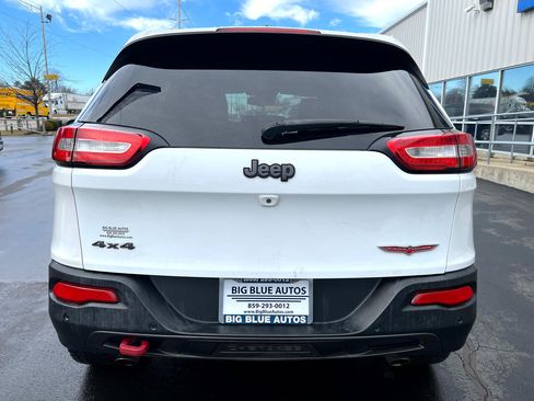 Used 2014 Jeep Cherokee Trailhawk w/ Technology Group image 4