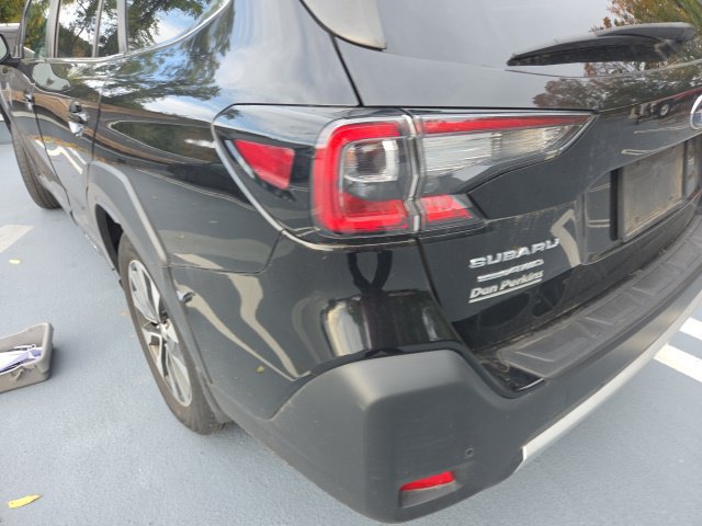 Used 2023 Subaru Outback Limited AWD/4WD image 16