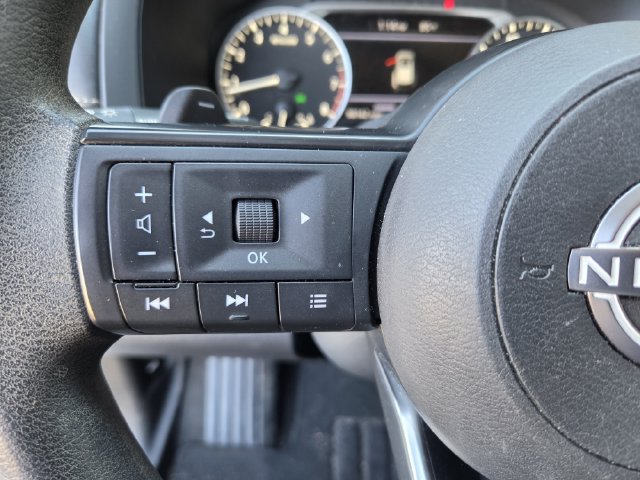 Used 2023 Nissan Pathfinder S FWD image 34
