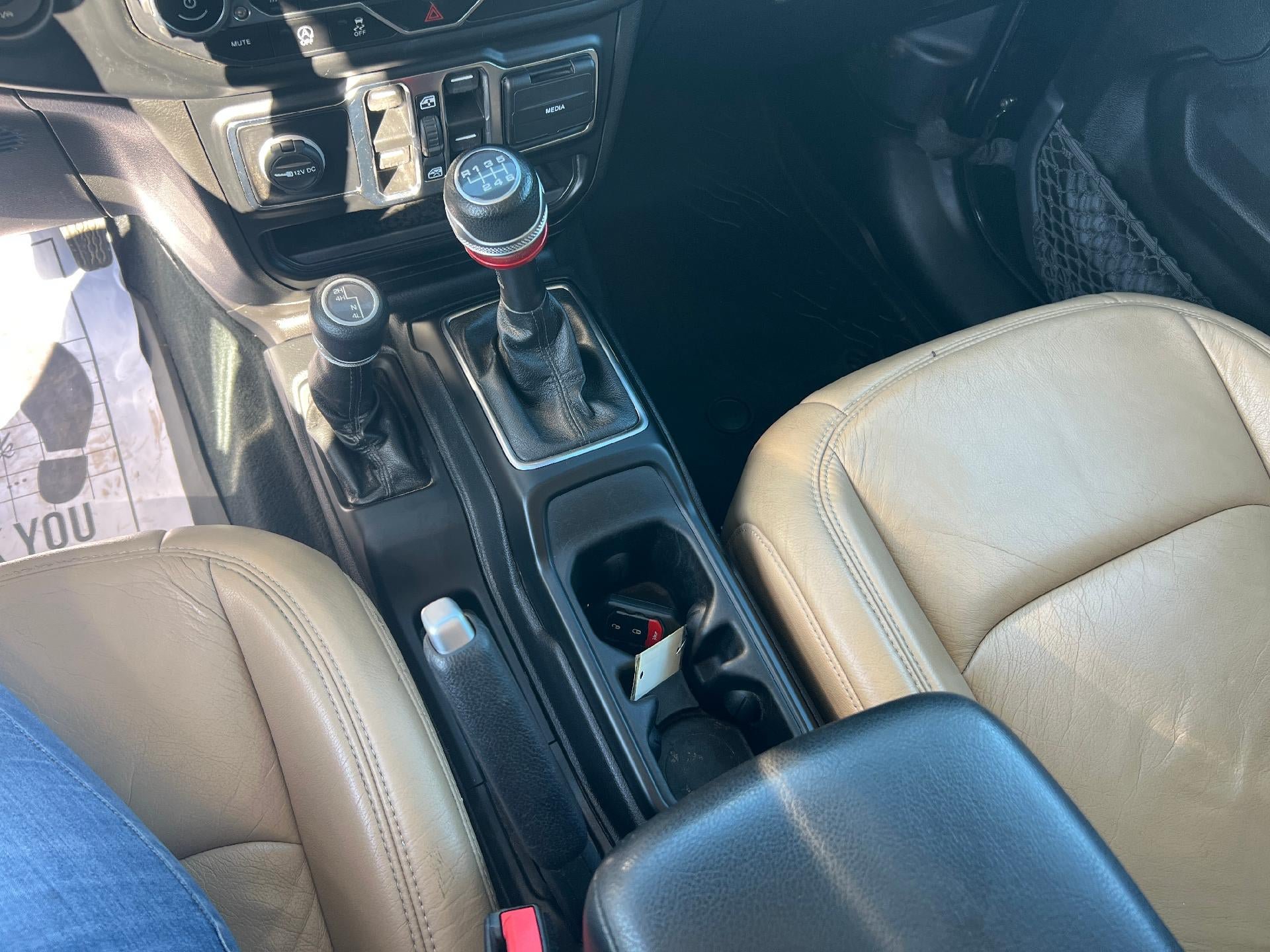Used 2022 Jeep Gladiator Sport AWD/4WD image 17