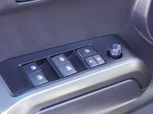 Certified 2023 Toyota Tacoma TRD Off-Road image 17