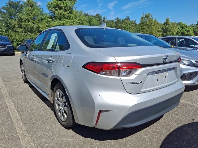 Used 2024 Toyota Corolla LE FWD image 5