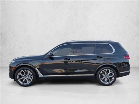 Used 2023 BMW X7 xDrive40i AWD/4WD image 9
