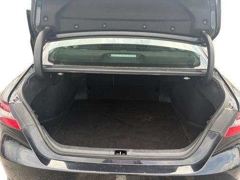 Used 2021 Toyota Camry SE FWD image 19