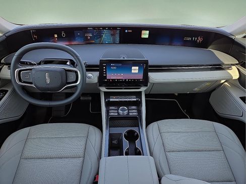 New 2026 Lincoln Nautilus Premier image 11