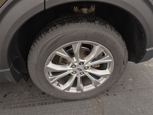 Used 2021 Ford Explorer Limited w/ Equipment Group 301A image 36