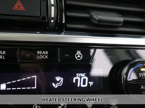 Used 2023 Nissan Pathfinder SL w/ SL Premium Package AWD/4WD image 10