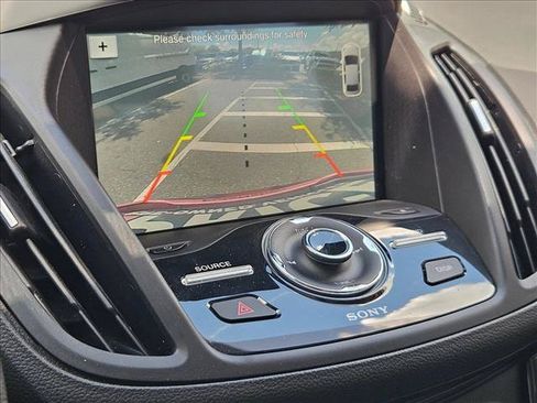 Used 2017 Ford Escape Titanium FWD image 13