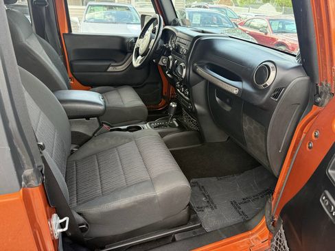 Used 2011 Jeep Wrangler Sport AWD/4WD image 9