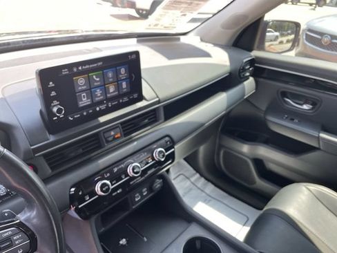 Certified 2024 Honda Pilot EX-L image 13