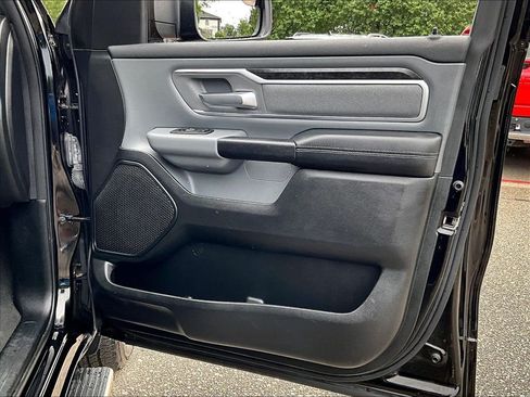 Used 2021 RAM 1500 Big Horn AWD/4WD image 12