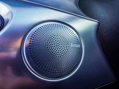 Used 2019 Genesis G70 2.0T Advanced w/ Elite Package image 17