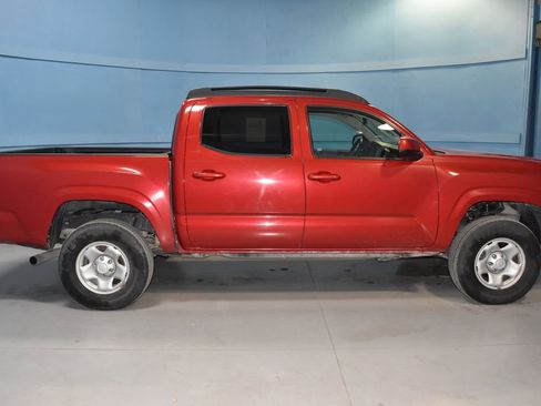 Used 2023 Toyota Tacoma SR image 19