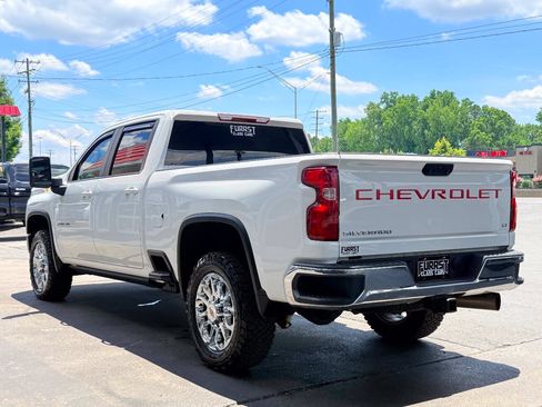 Used 2021 Chevrolet Silverado 2500 LT w/ Convenience Package AWD/4WD image 5