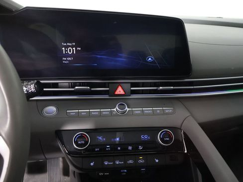 Used 2024 Hyundai Elantra SEL w/ Convenience Package FWD image 52