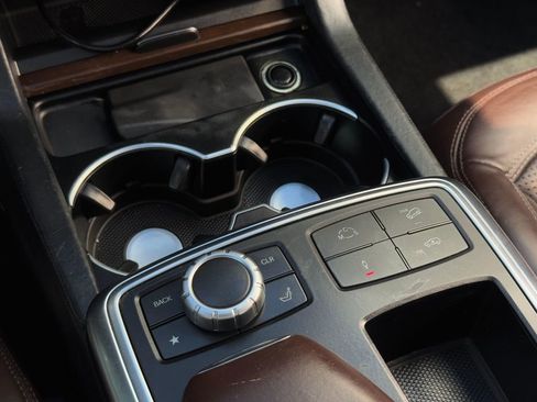 Used 2014 Mercedes-Benz GL 63 AMG 4MATIC image 24