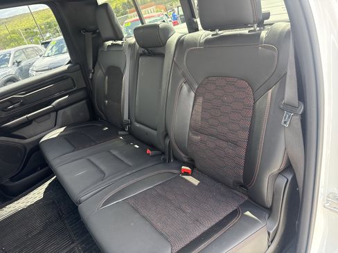 Used 2021 RAM 1500 Big Horn w/ Built-to-serve Edition AWD/4WD image 12