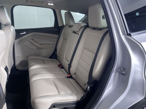 Used 2019 Ford Escape Titanium image 23