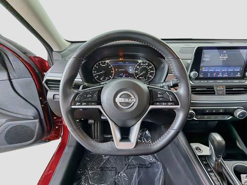 Used 2023 Nissan Altima 2.5 SR FWD image 29