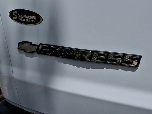 Certified 2024 Chevrolet Express 2500 w/ Driver Convenience Package RWD image 30