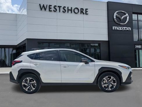 Used 2025 Subaru Crosstrek 2.5i Premium AWD/4WD image 2