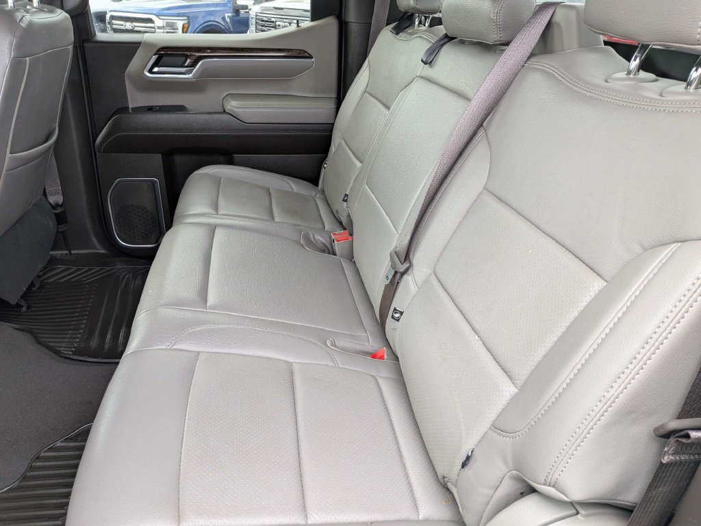 Used 2023 GMC Sierra 1500 SLE AWD/4WD image 12