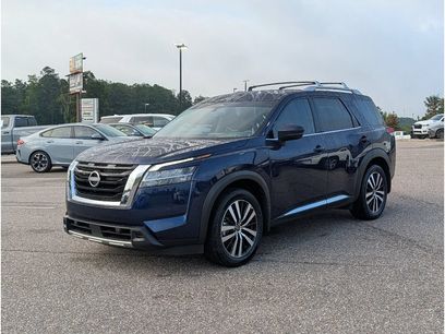 Used 2024 Nissan Pathfinder Platinum w/ Cargo Package