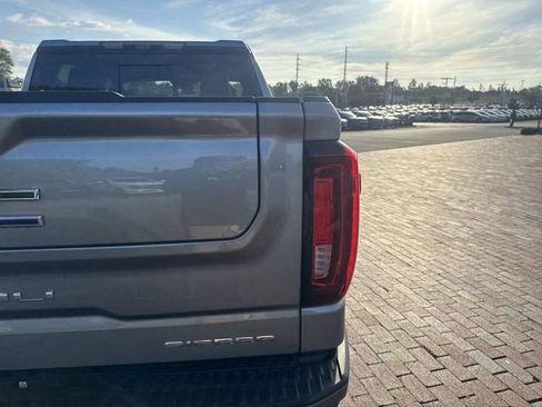 Used 2024 GMC Sierra 1500 Denali Ultimate AWD/4WD image 11