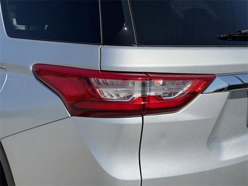 Certified 2021 Chevrolet Traverse LT w/ LT Premium Package image 39