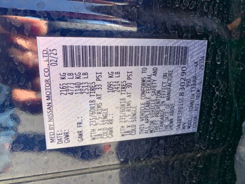 Used 2025 Nissan Rogue SV image 31