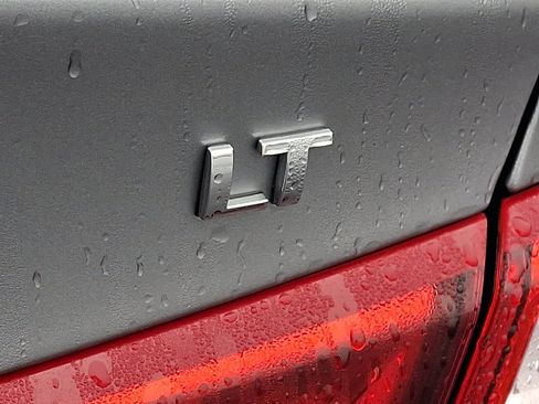 Used 2024 Chevrolet Malibu LT image 30