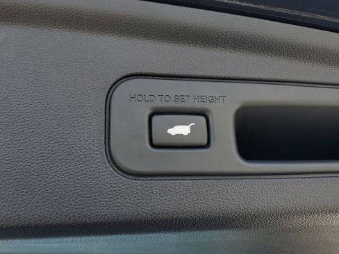 Certified 2023 Acura MDX SH-AWD w/ Technology Package image 11