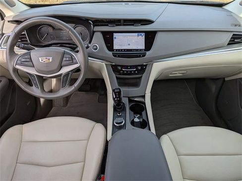 Certified 2024 Cadillac XT5 Premium Luxury w/ LPO, Floor Liner Package image 22