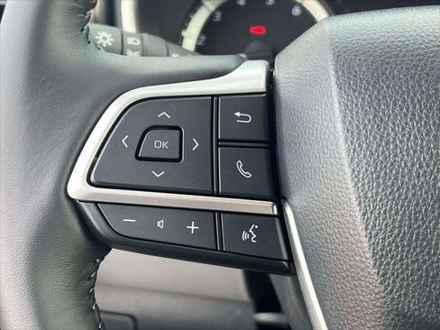 Used 2026 Toyota Highlander XLE image 21