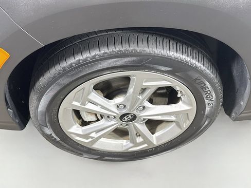 Used 2023 Hyundai Kona SEL w/ Cargo Package AWD/4WD image 4
