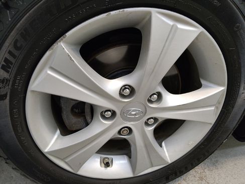 Used 2016 Hyundai Elantra Value Edition FWD image 31