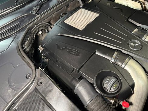 Used 2016 Mercedes-Benz S 550 Sedan w/ Premium Package image 53