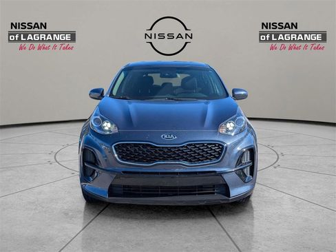 Used 2022 Kia Sportage LX image 2