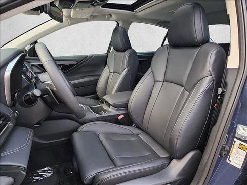 Used 2025 Subaru Legacy Touring XT w/ Popular Package #3 image 4