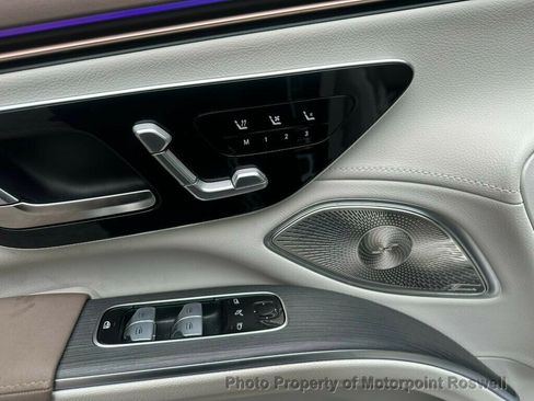 Used 2023 Mercedes-Benz EQS 580 4MATIC SUV image 15