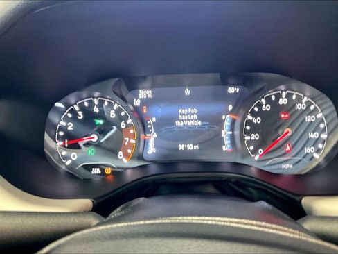 Used 2023 Jeep Compass Limited image 7