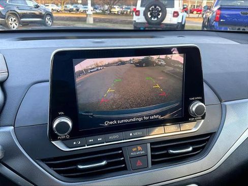 Certified 2024 Nissan Altima 2.5 SR image 19