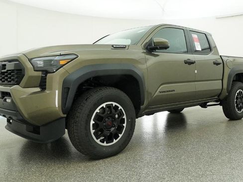 New 2026 Toyota Tacoma TRD Off-Road AWD/4WD image 16