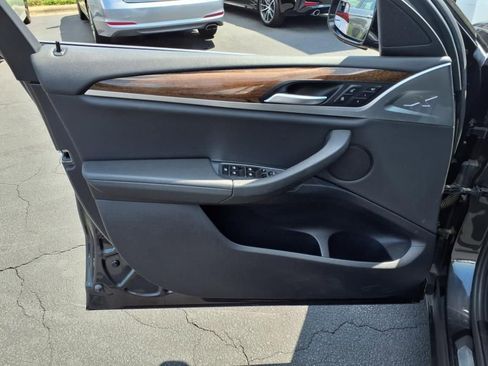 Used 2019 BMW X4 xDrive30i w/ Driving Assistance Package image 9