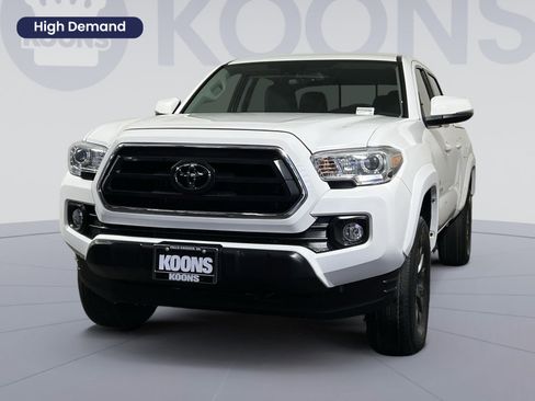 Used 2022 Toyota Tacoma SR5 image 1